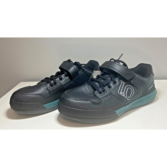 NWT Adidas Five Ten Hellcat Clip In Mountain Bike Shoes Women's Size 9 Black - Picture 1 of 9